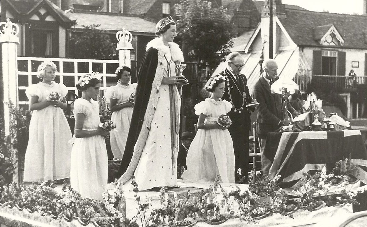 Aldeburgh Carnival procession, 1936
